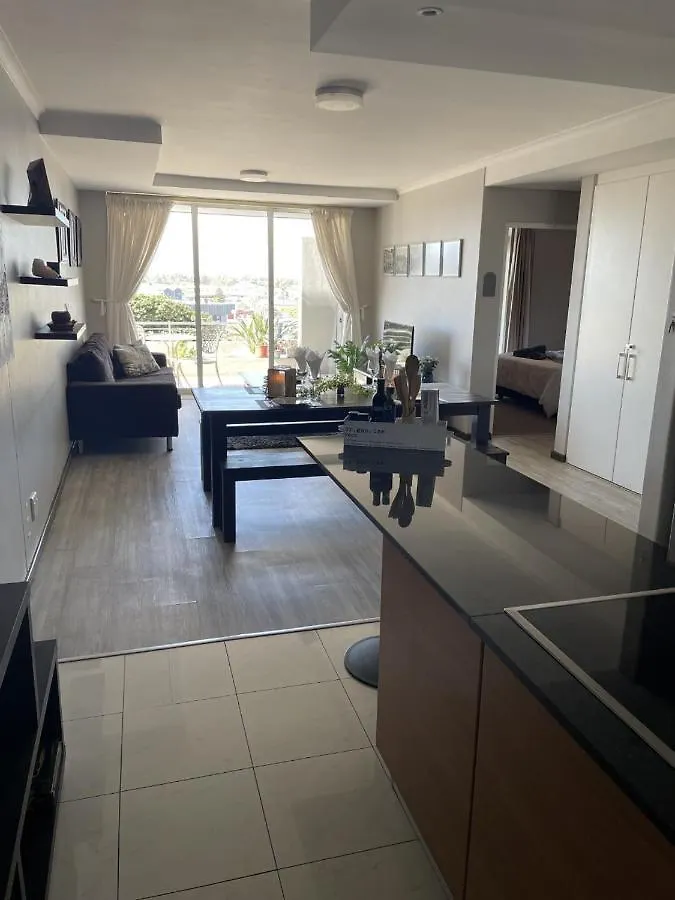 104 Horizon Bay Bloubergstrand Apartment